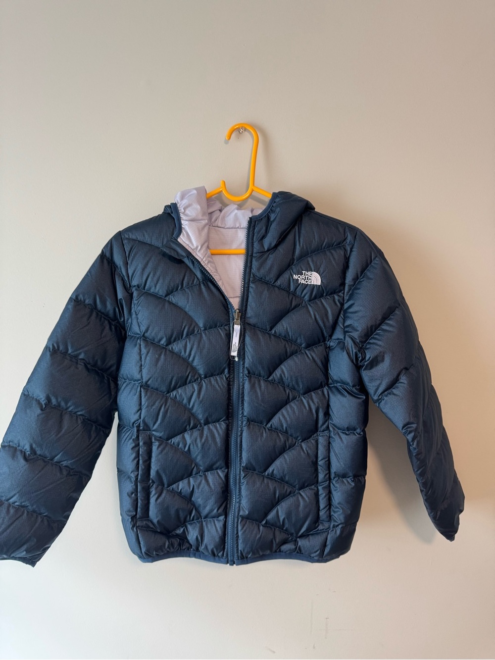 Brand NEW! The North Face Kids Navy Blue Puffer Jacket